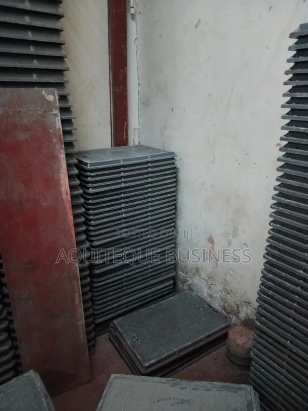 Manhole Cover 24*24 - thumbnail 2