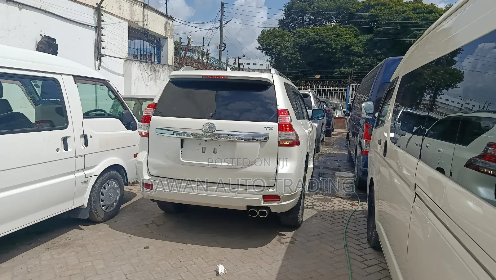 Toyota Land Cruiser Prado 2.8 2017 White