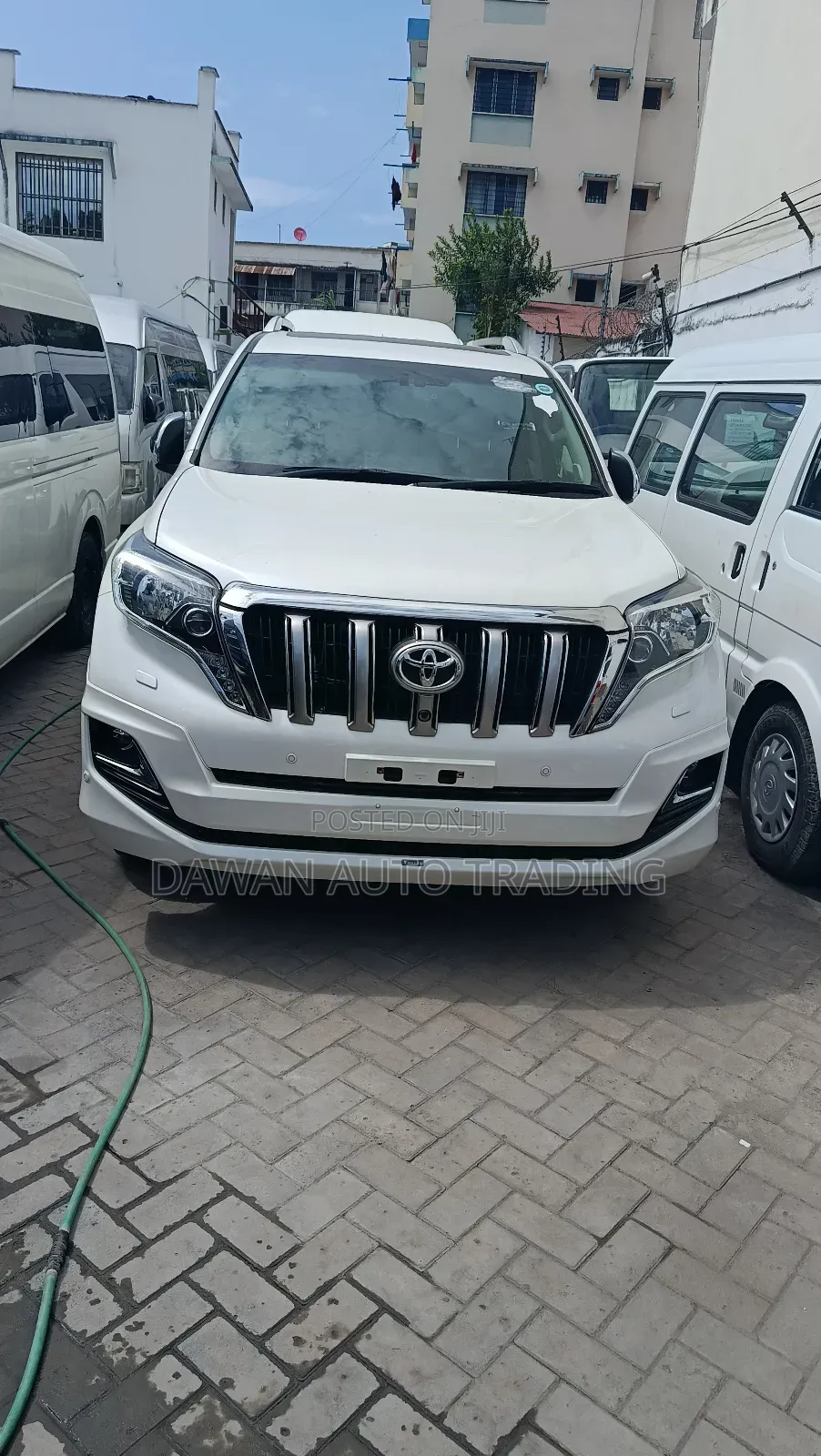 Toyota Land Cruiser Prado 2.8 2017 White