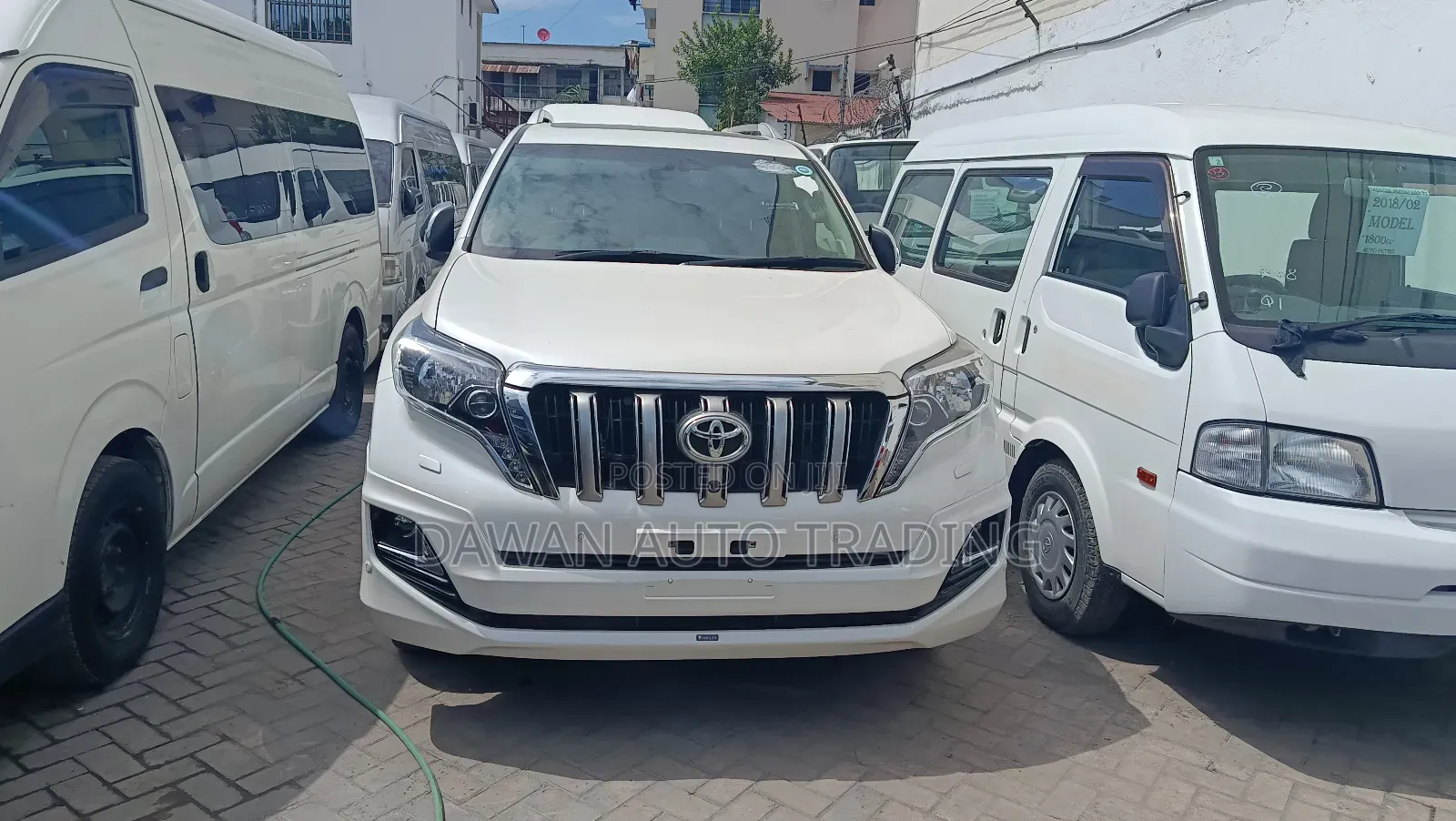 Toyota Land Cruiser Prado 2.8 2017 White