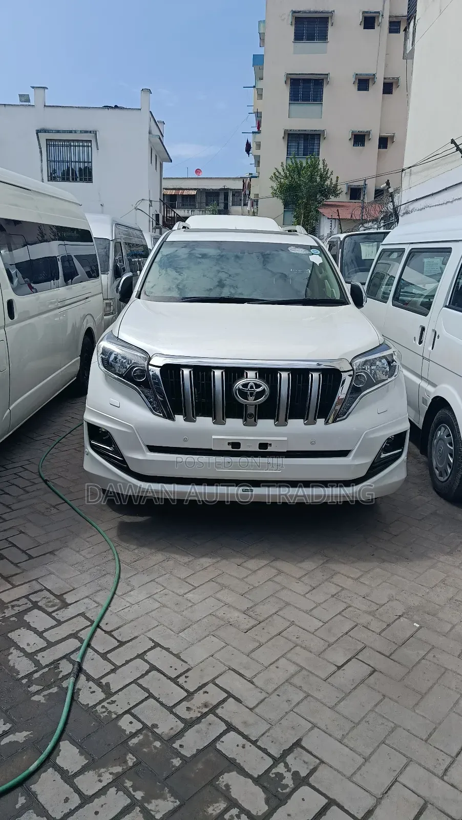 Toyota Land Cruiser Prado 2.8 2017 White