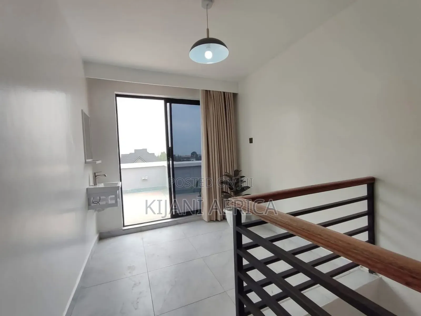 4bdrm Maisonette in Kamakis for sale