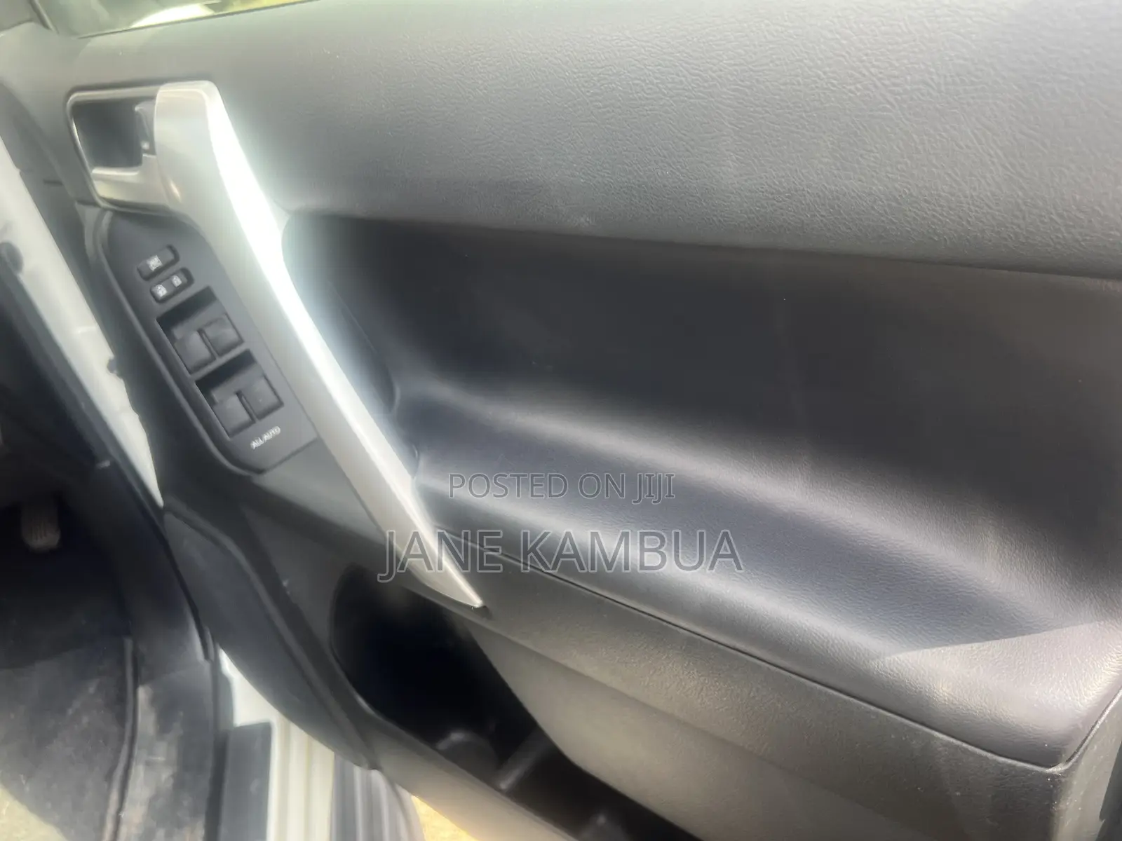Toyota Land Cruiser Prado 2018 White