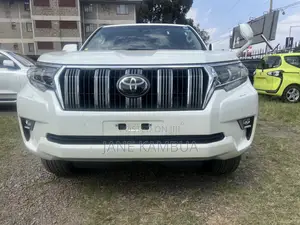 Toyota Land Cruiser Prado 2018 White