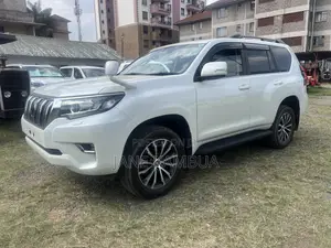 Toyota Land Cruiser Prado 2018 White