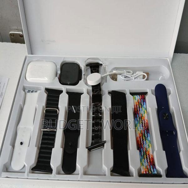 I20 Suit Extreme Dual Smart Watches 5rd Generation Earphone
