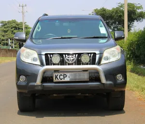 Toyota Land Cruiser Prado 3.0 TD 2011 Gray