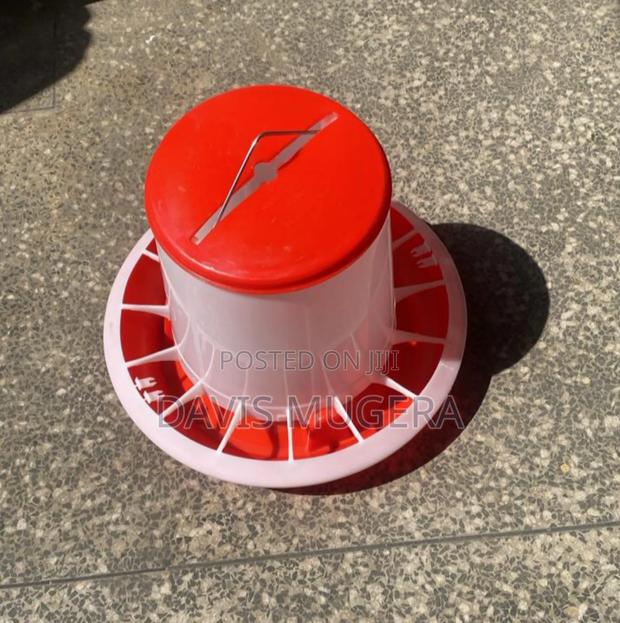 10kg Manual Plastic Chicken Feeder - thumbnail 4