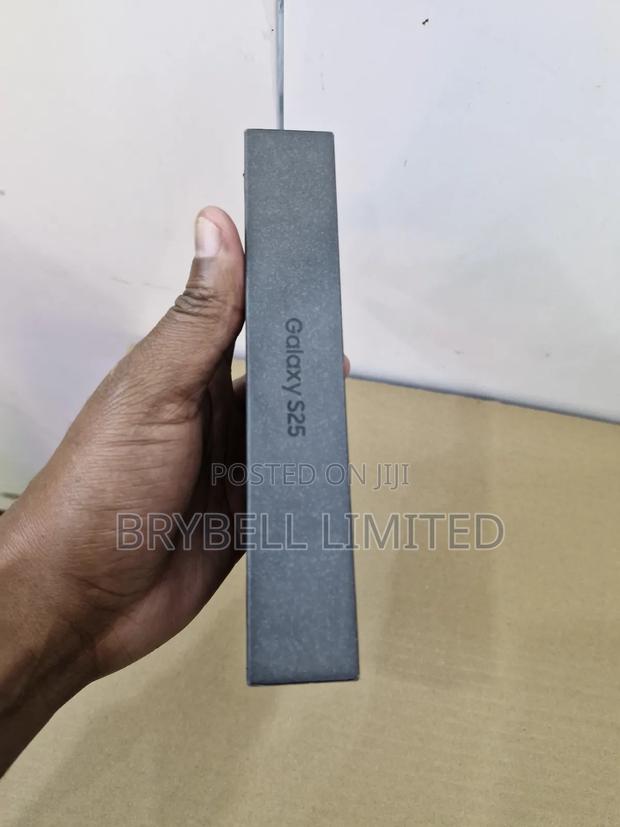 New Samsung Galaxy S25 256 GB Blue - thumbnail 4