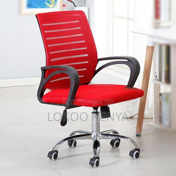 Office Chair : Red Office Chair With Breathable Mesh - main view