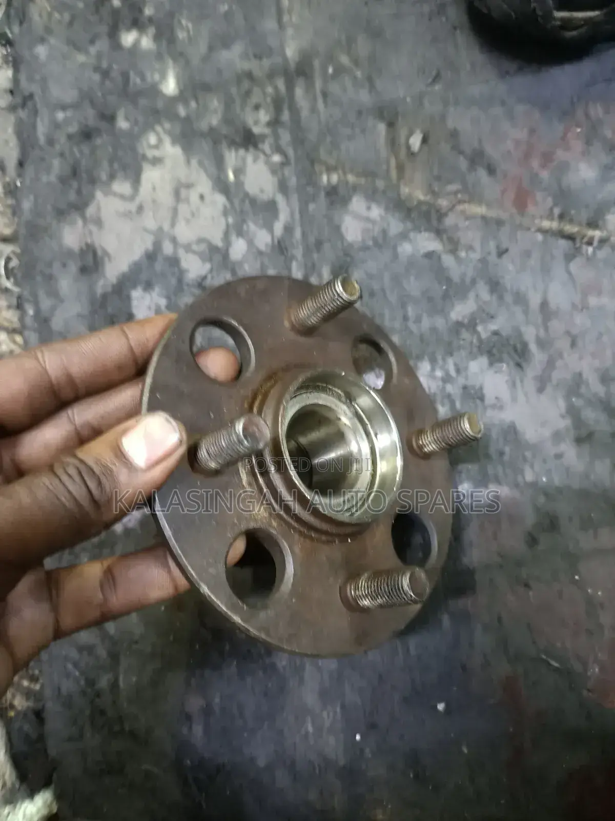 Rear Hub Honda Fit
