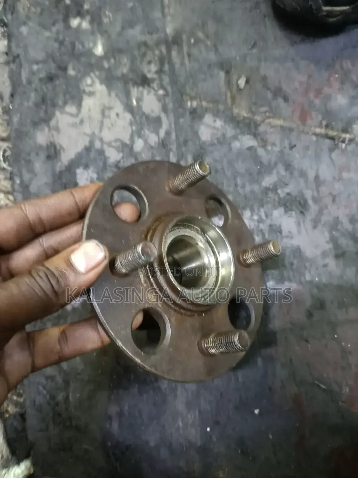 Rear Hub Honda Fit