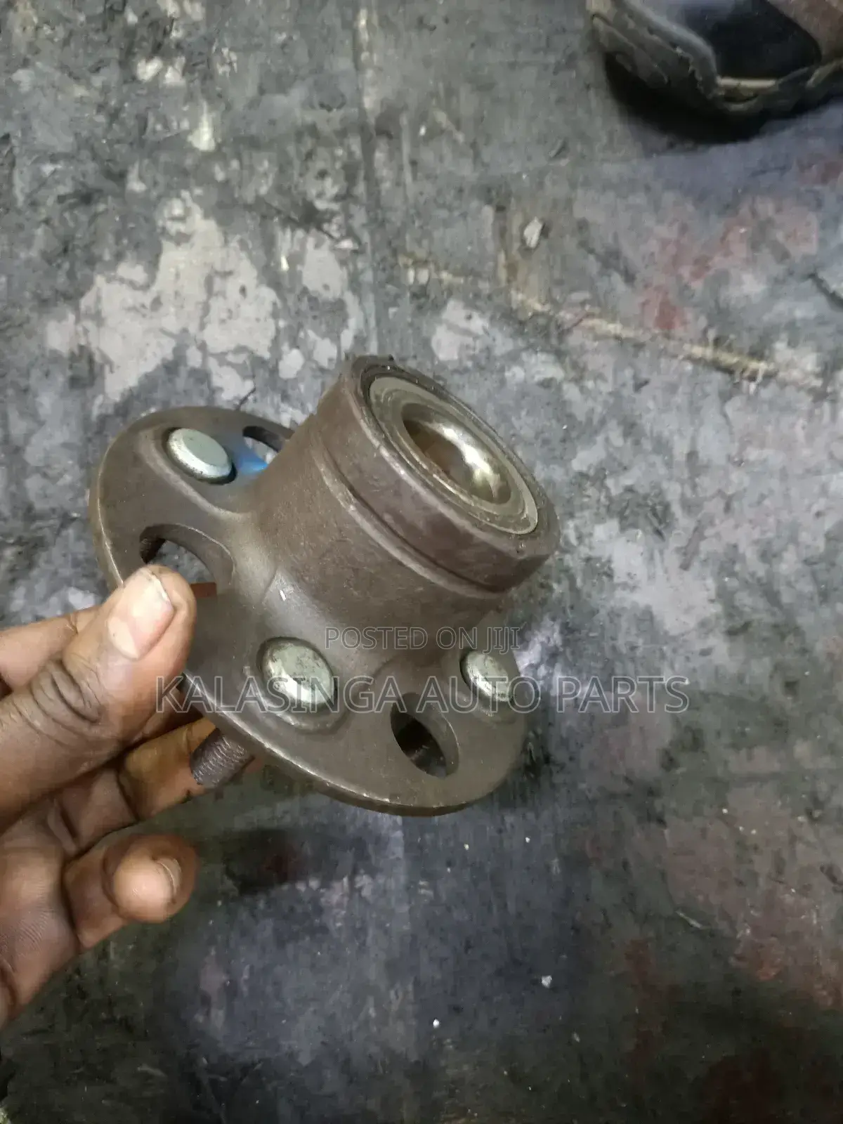 Rear Hub Honda Fit