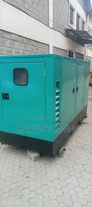 100kva Cummins Soundproof/Silent Generator