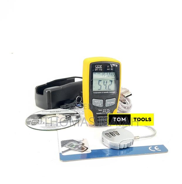 Cem Dt172 Temperature and Humidity Data Logger