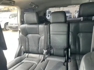 Lexus LX 570 AWD 2016 White