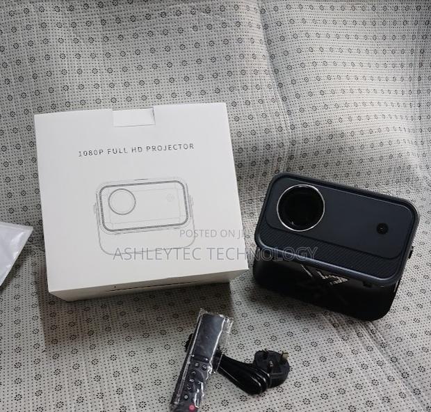 Smart Hy900 Projector Android 13.0 With Built-in Apps - main view