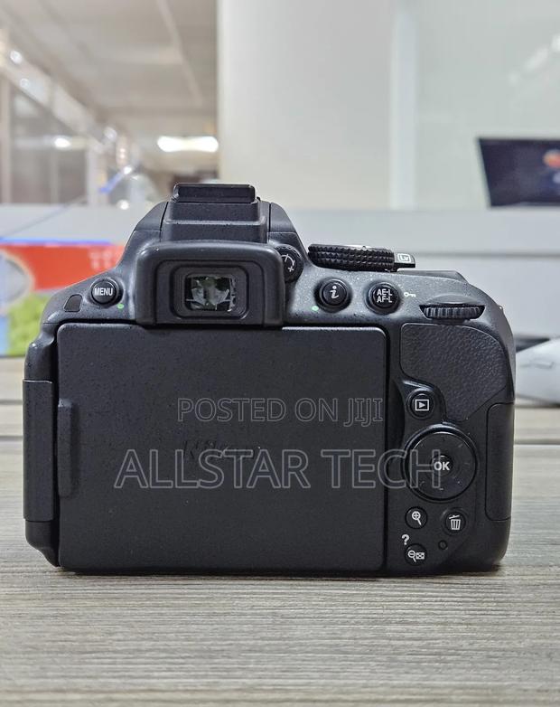 Nikon D5300 DSLR Camera (Body Only) - thumbnail 7