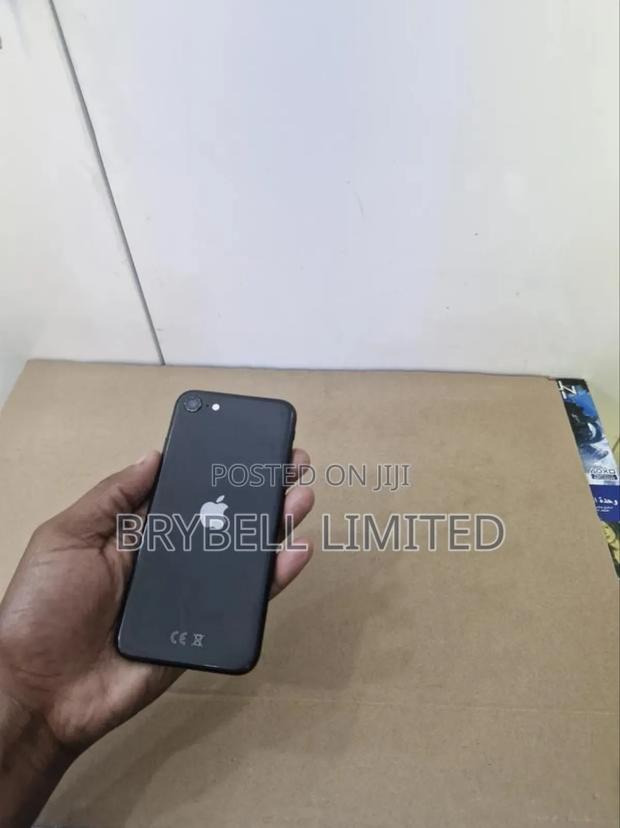 Apple iPhone SE 64 GB Black - thumbnail 6