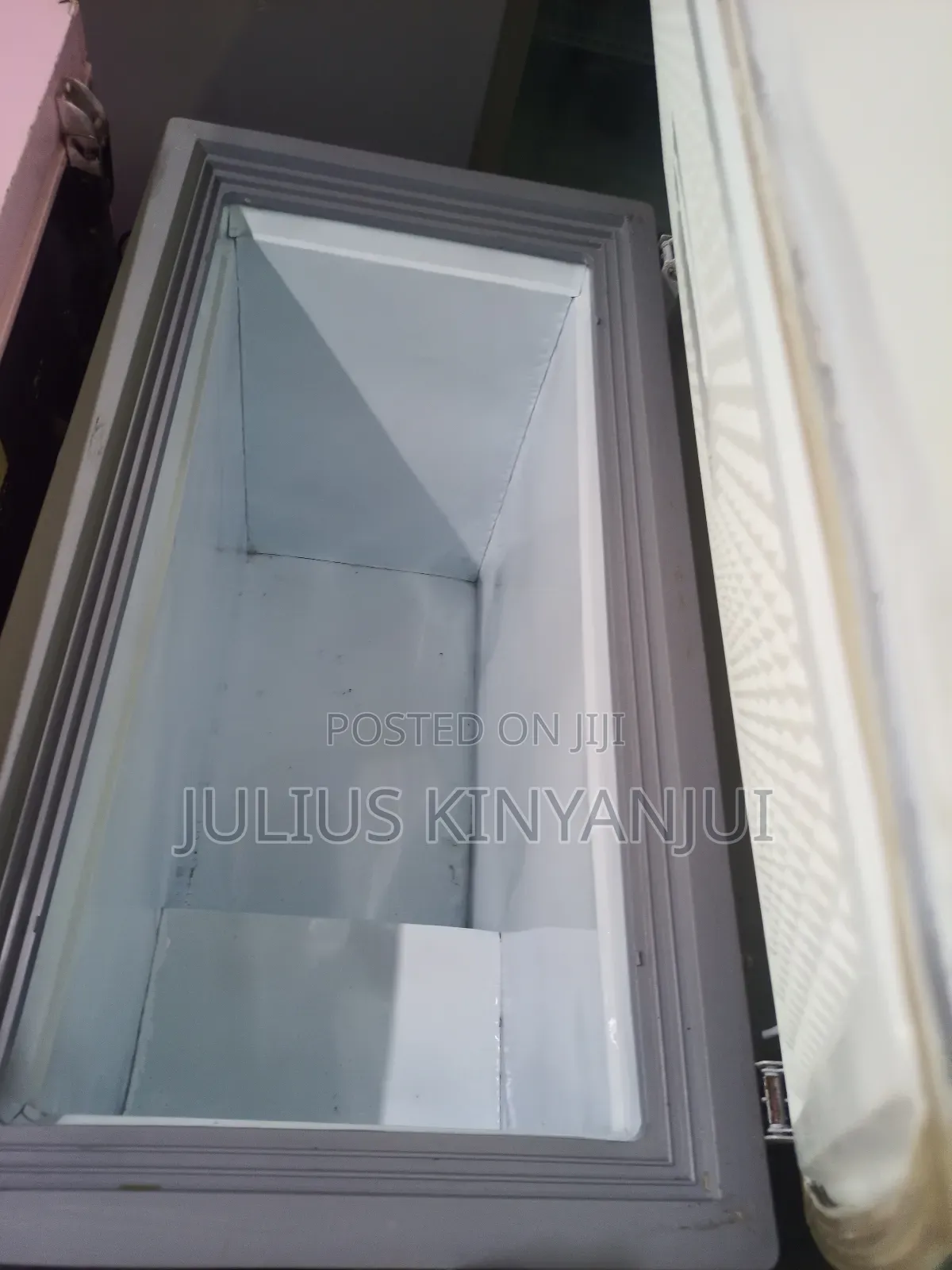 Average Size Chest Freezer 250l