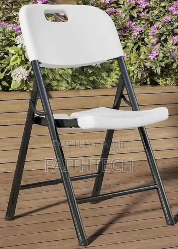 Foldable Chair - thumbnail 4