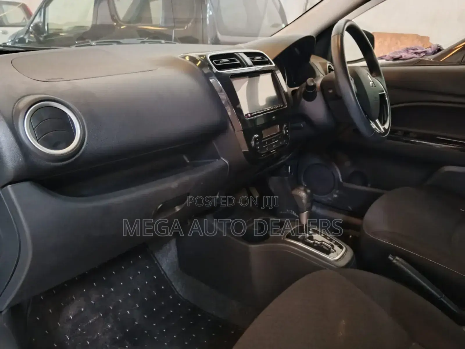 Mitsubishi Mirage 2018 White