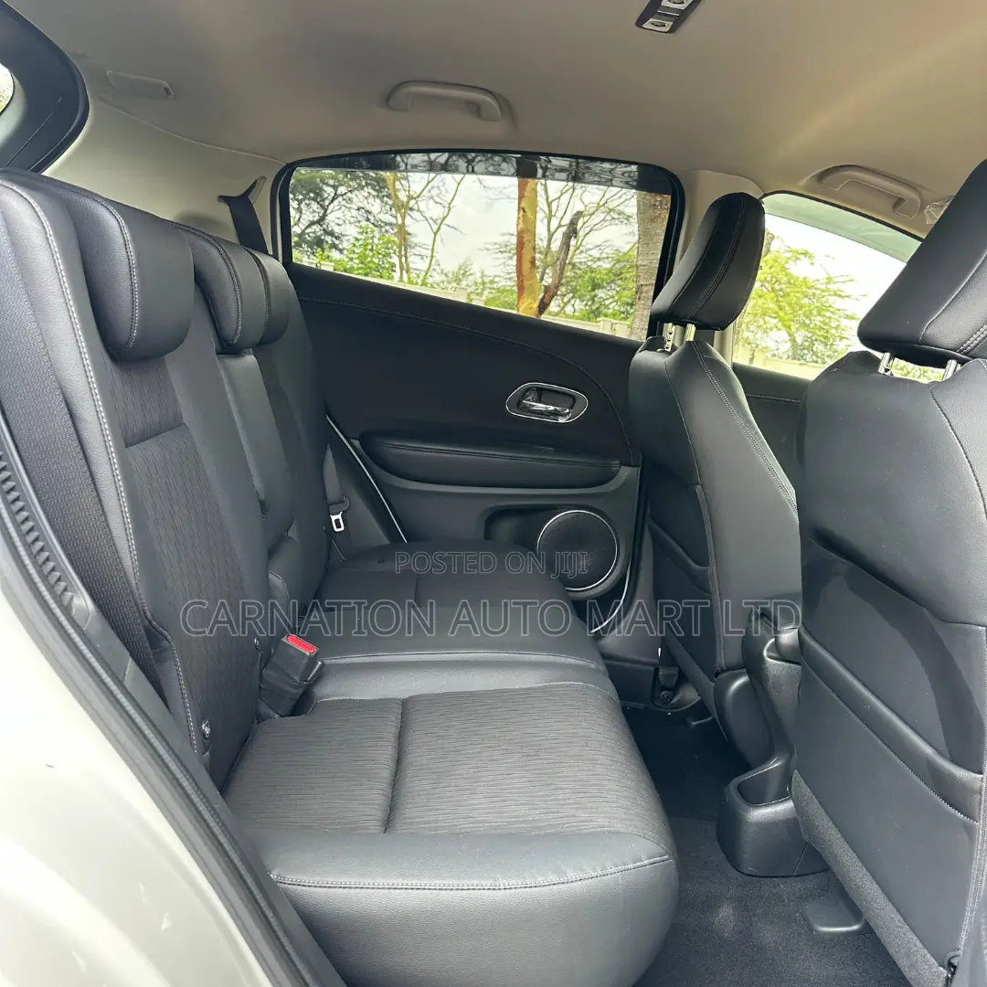 Mazda Axela 2018 White