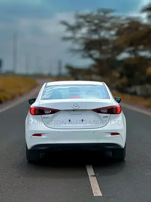 Mazda Axela 2018 White