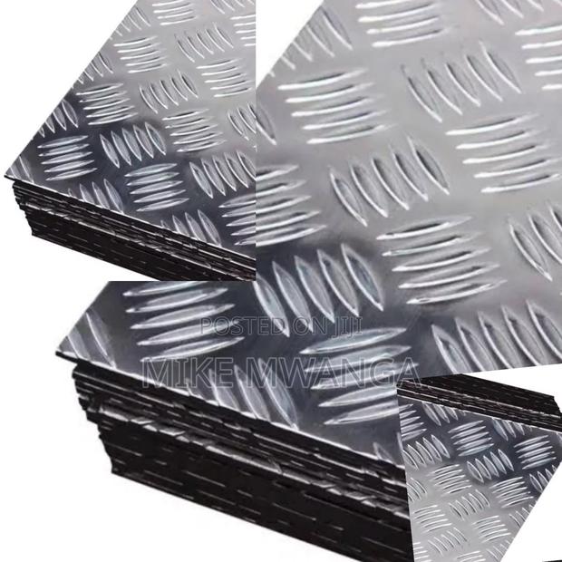 Sleek Aluminum Chwquered Plate(4ft by 8ft) - main view