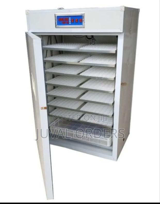 1056eggs Incubator - main view