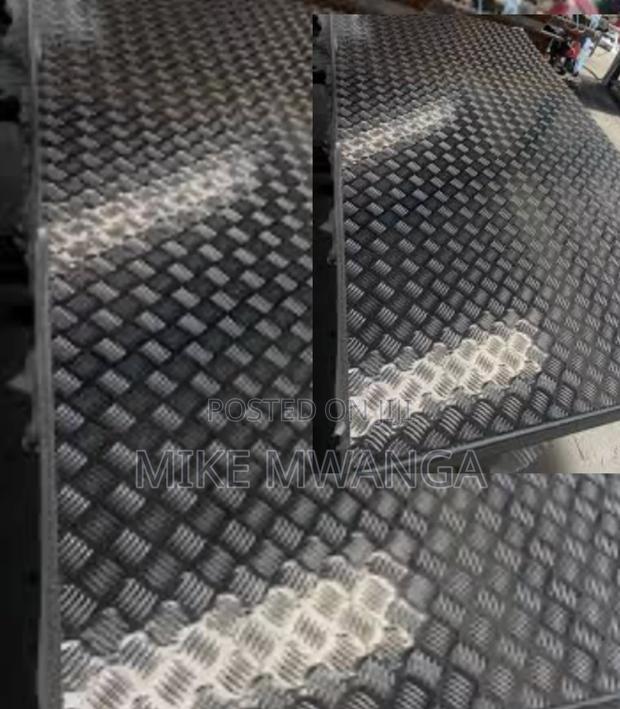 Bright Aluminum Chequered Plate 4x8ft - main view