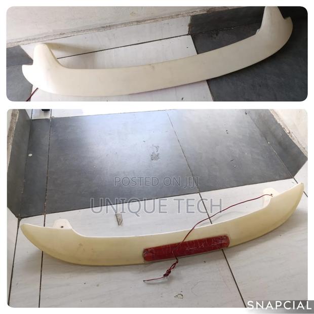 Toyota Vitz 1999 Spoiler/Led Fitted Vitz 1999 Spoiler