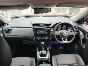 Nissan X-Trail 2018 Red