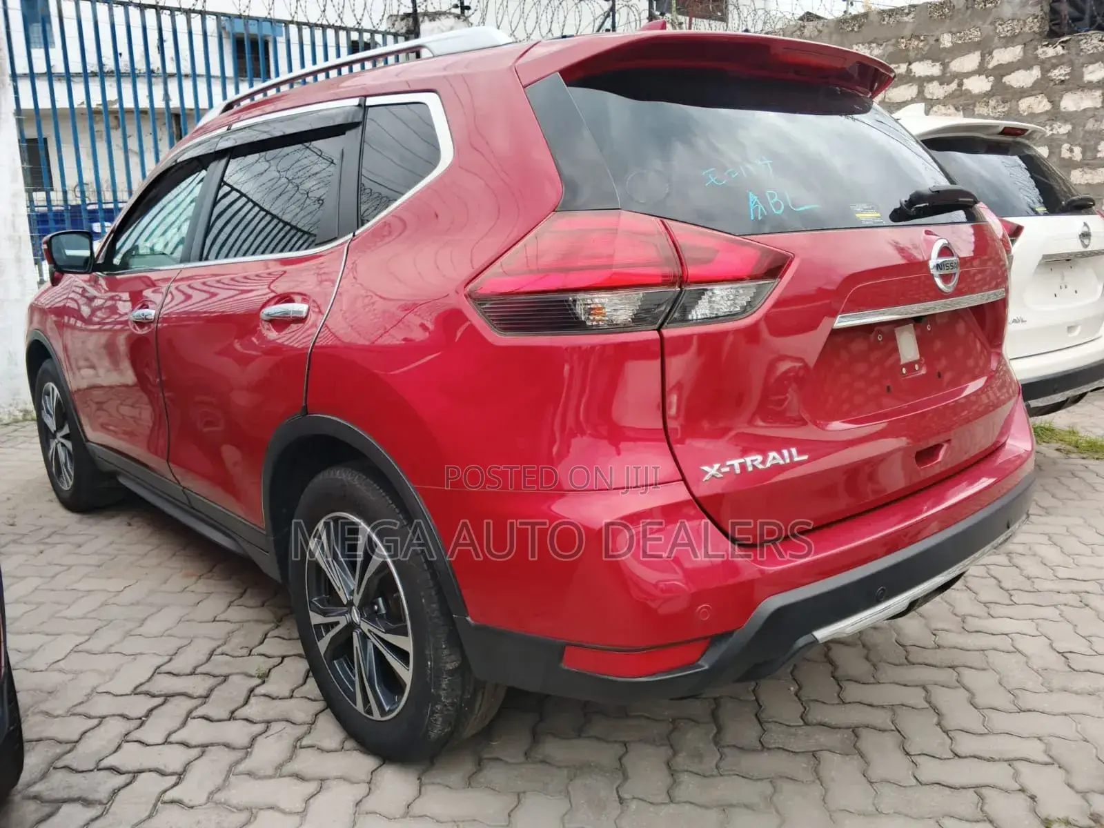 Nissan X-Trail 2018 Red