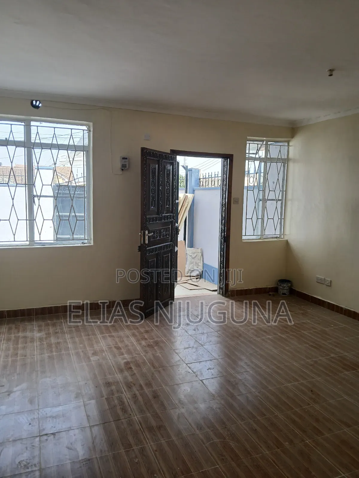 5bdrm Maisonette in Donholm for rent