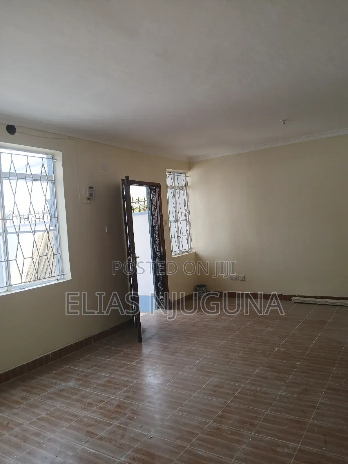5bdrm Maisonette in Donholm for rent