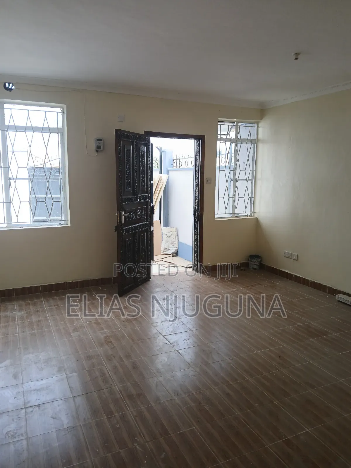 5bdrm Maisonette in Donholm for rent