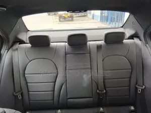 Mercedes-Benz C180 2018 Blue