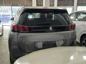 Peugeot 5008 1.6 THP 165 GT Line 2019 Silver