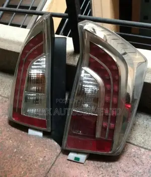 Toyota Prius Backlight 2012 (Red) Ex Japan