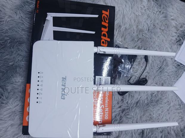 4 Antanae High-Speed Wireless Connectivity, Tenda Router 300 - main view