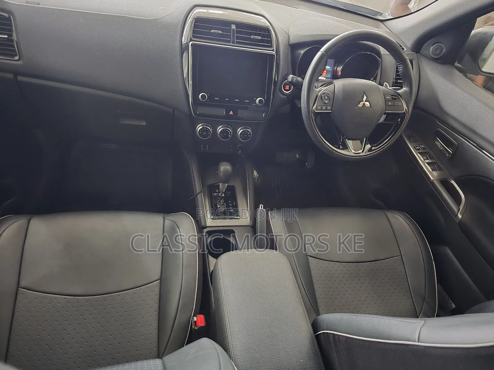 Mitsubishi RVR 2020 Silver