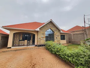 3bdrm Bungalow in Kenyatta Road for rent