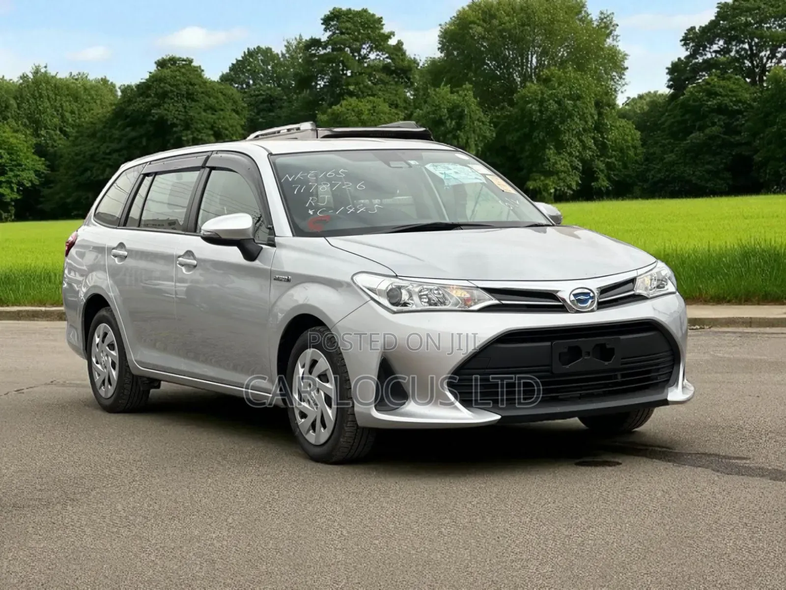 Toyota Corolla Fielder 2018 Silver