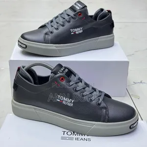 Tommy Hilfiger Casuals Sizes 40-45