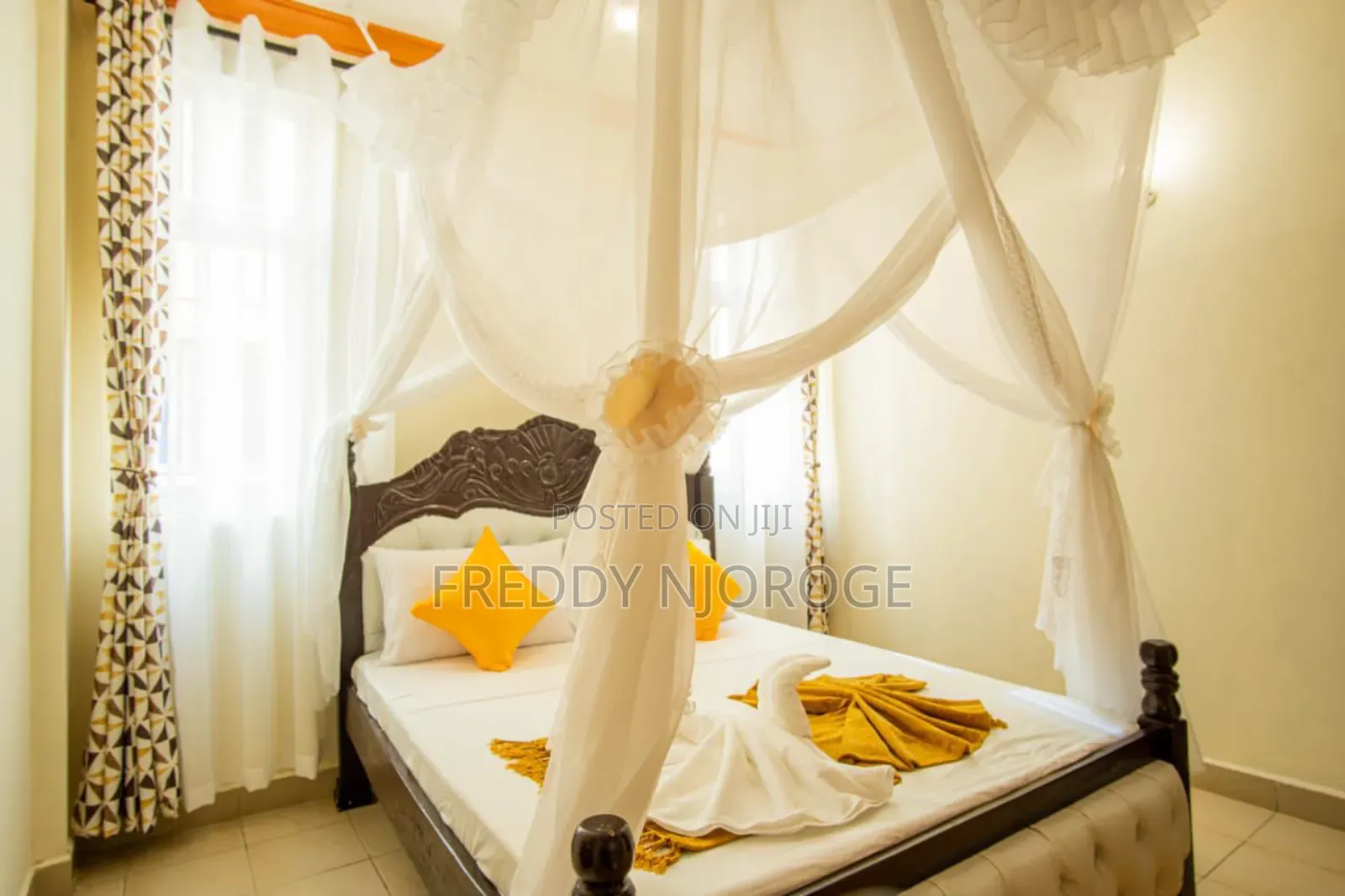 Executive Fully Furnished 3 Bedroom Unit With Pool Gym.