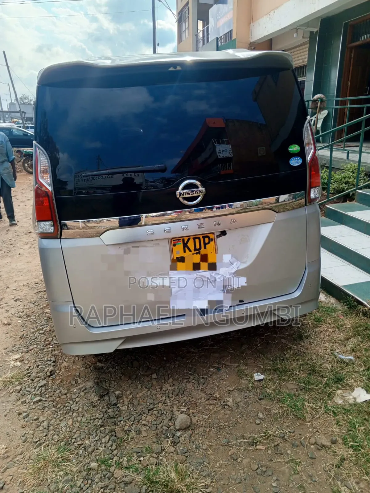 New Nissan Serena 2017 Silver