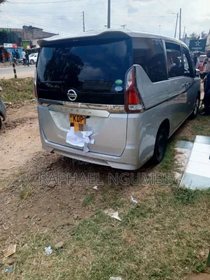 New Nissan Serena 2017 Silver