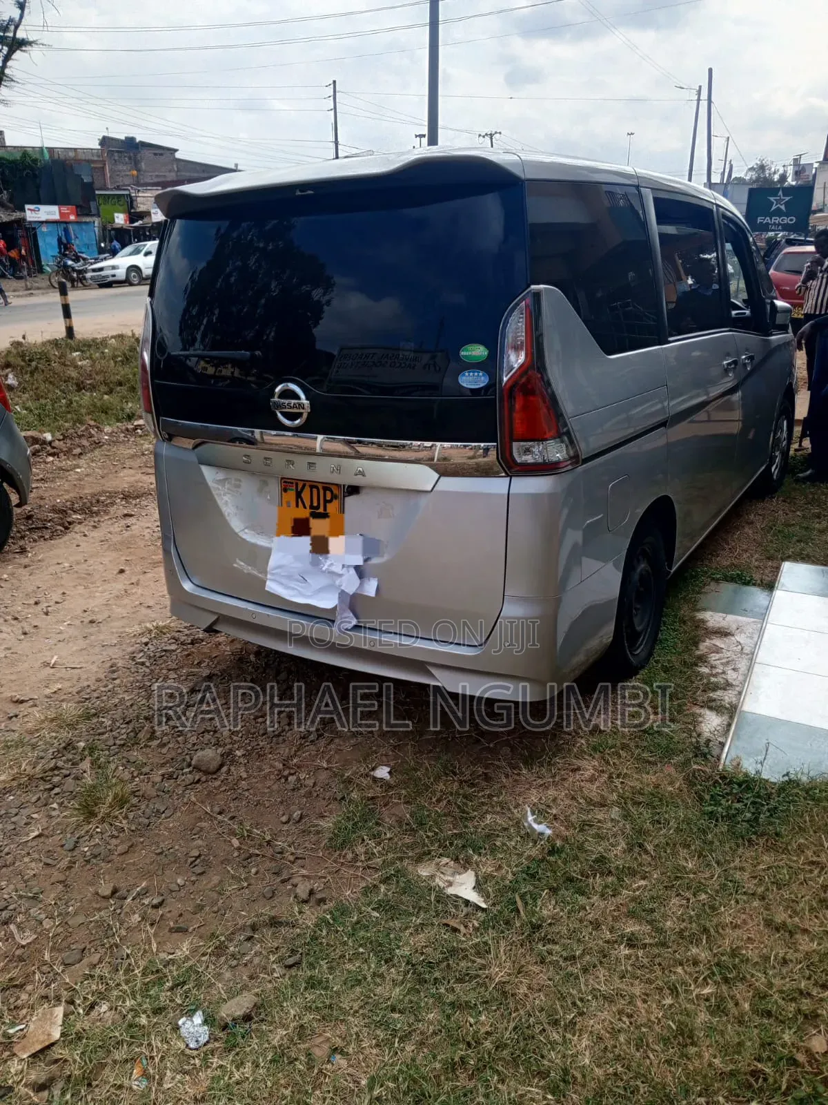 New Nissan Serena 2017 Silver