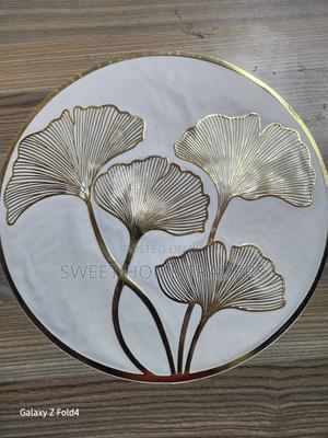 Gold Laminated Table Mat - thumbnail 2